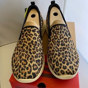 Skechers go walk leopard print slip ons walk joy summer shoes